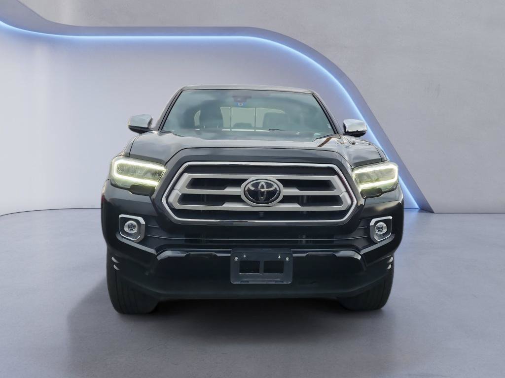 Used 2022 Toyota Tacoma Limited AWD/4WD image 2