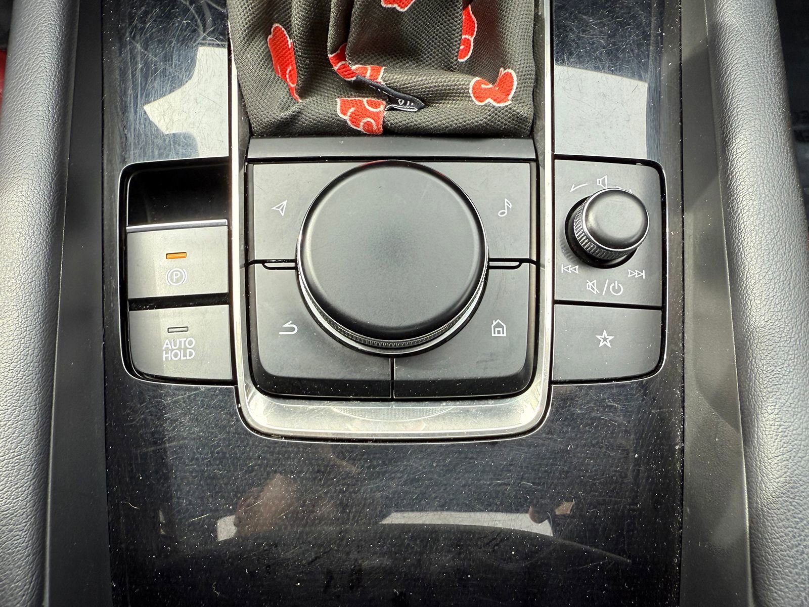 Used 2022 MAZDA MAZDA3 s image 22