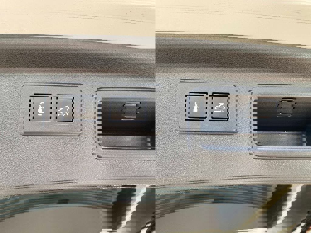 Certified 2024 Subaru Forester Premium AWD/4WD image 7