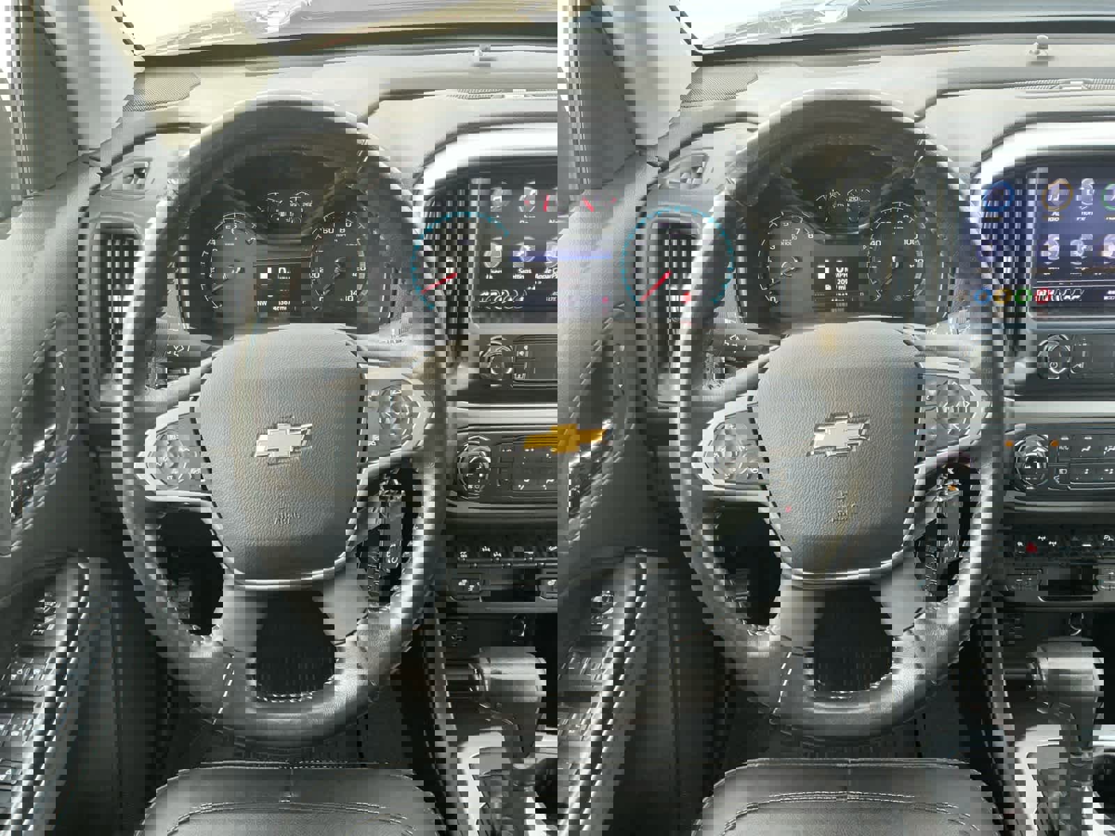 Used 2021 Chevrolet Colorado ZR2 image 12