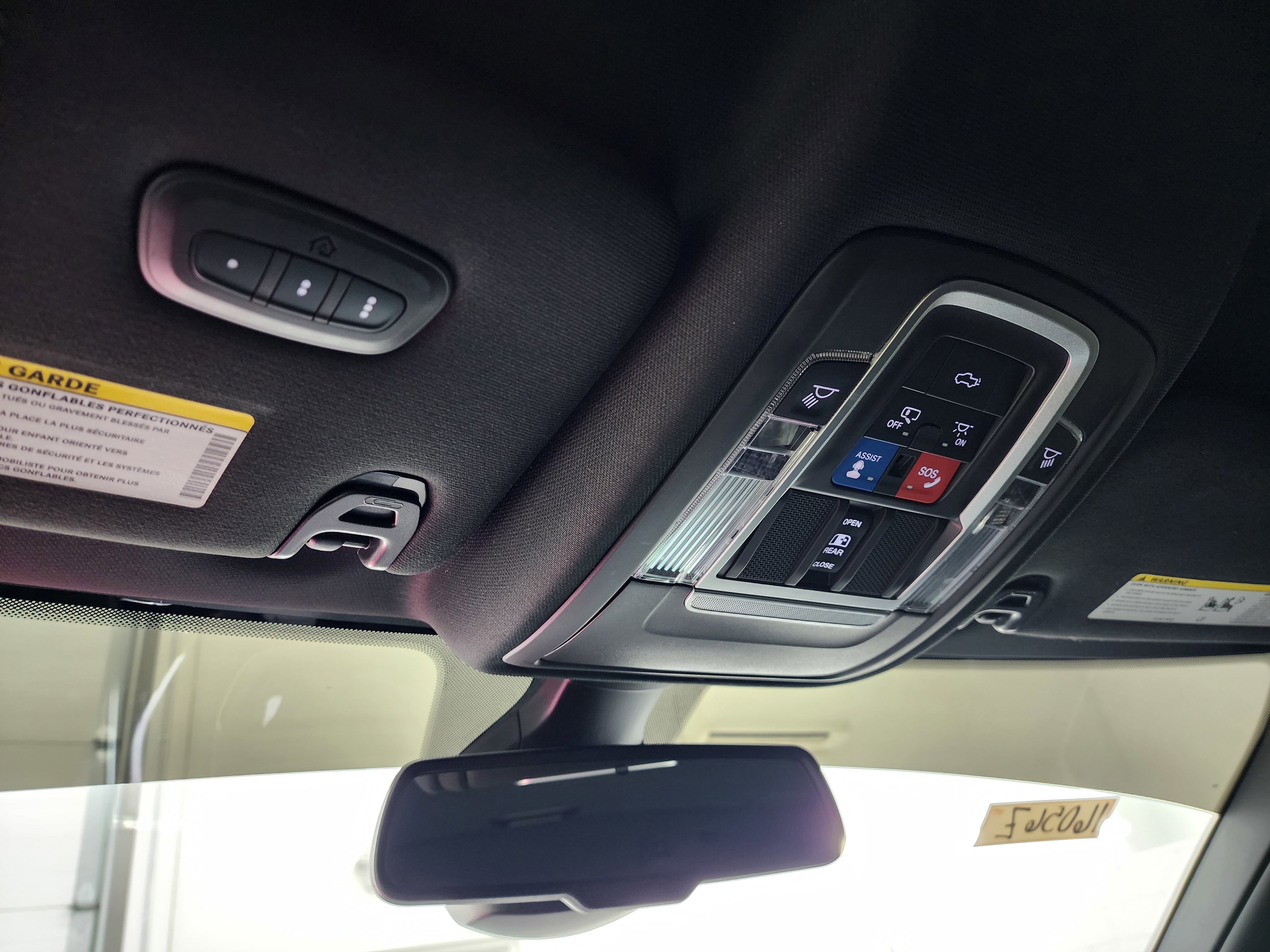 Used 2021 RAM 3500 Laramie w/ Night Edition image 12