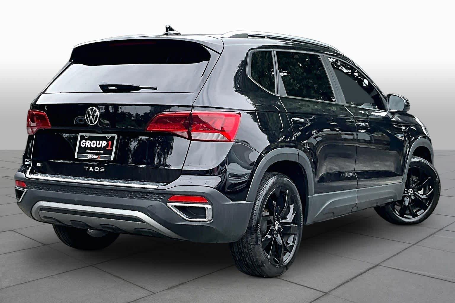 Used 2023 Volkswagen Taos SE FWD image 13