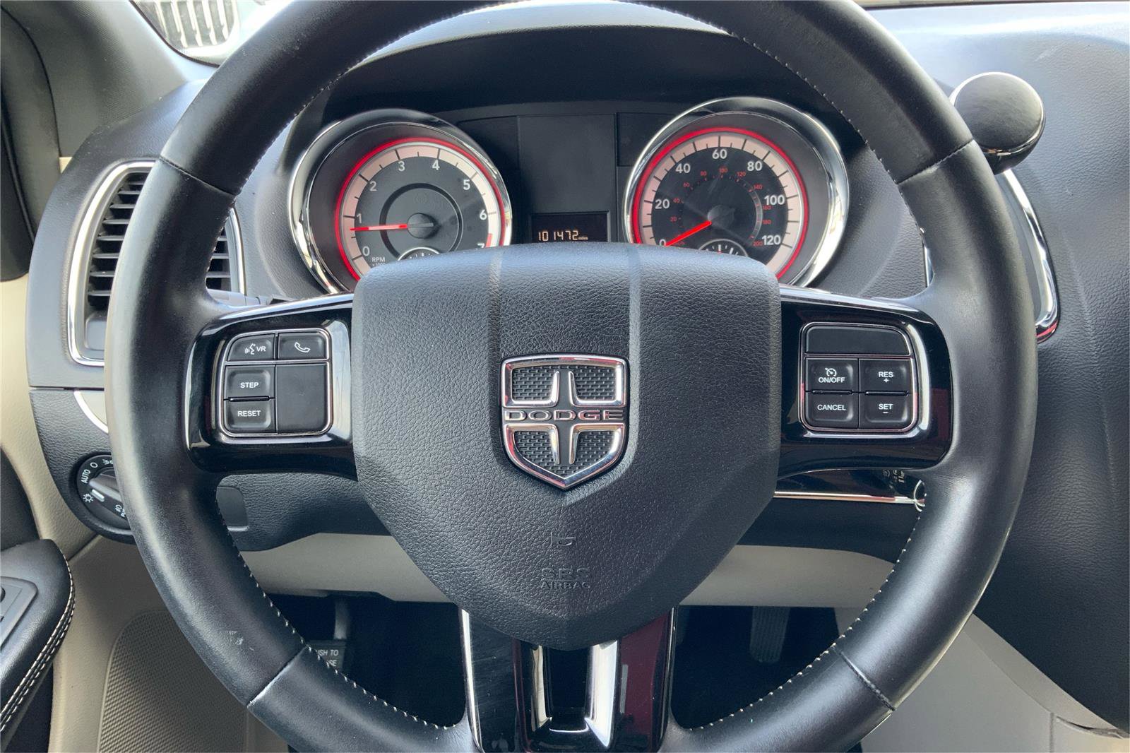 Used 2019 Dodge Grand Caravan SXT image 16