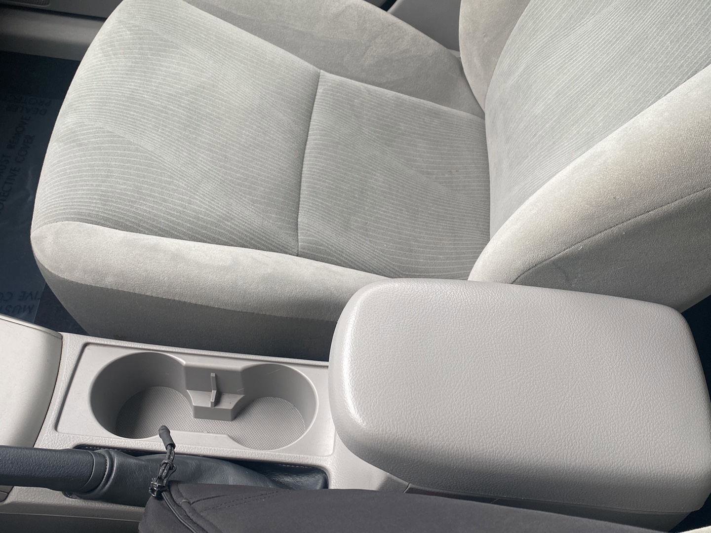 Used 2012 Toyota Corolla image 11