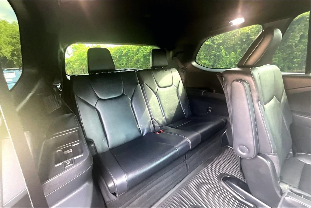 Used 2025 Lexus TX 500h AWD w/ Technology Package image 38