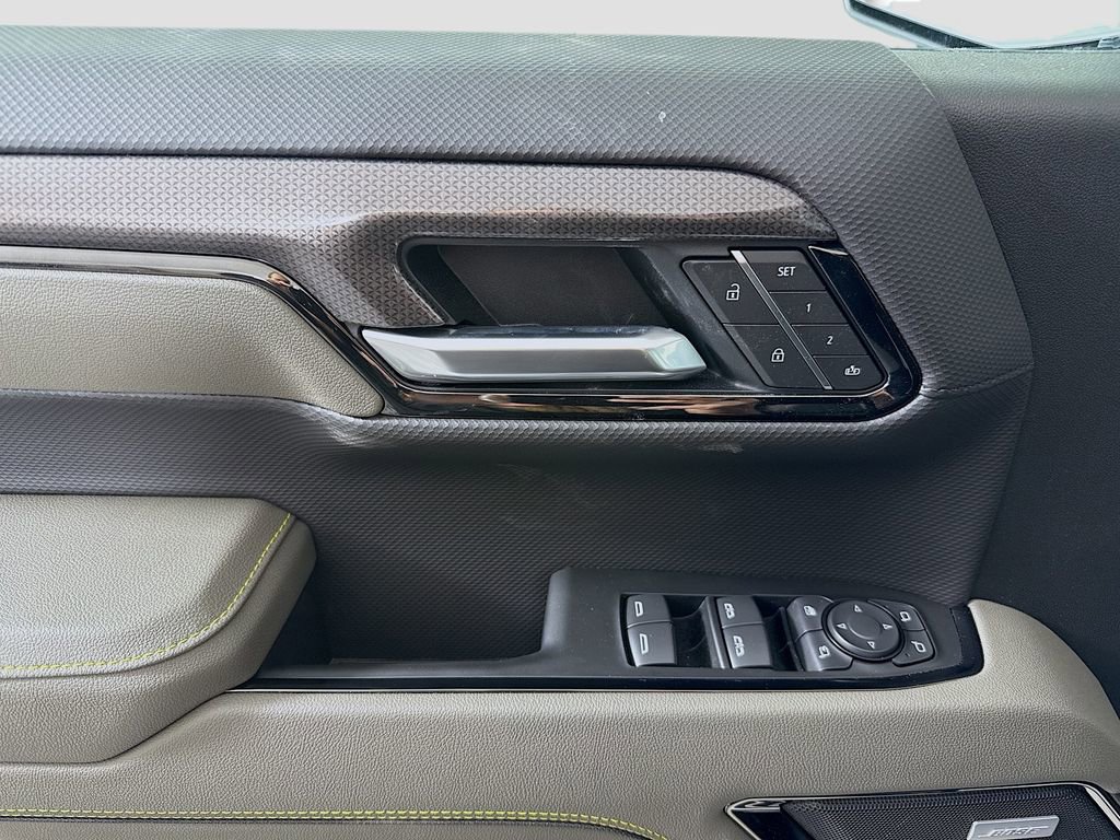 New 2026 Chevrolet Silverado 1500 ZR2 w/ LPO, Dark Essentials Package image 18