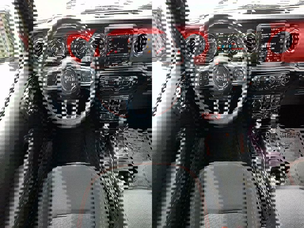 Used 2022 Jeep Wrangler Unlimited Rubicon w/ Steel Bumper Group image 12