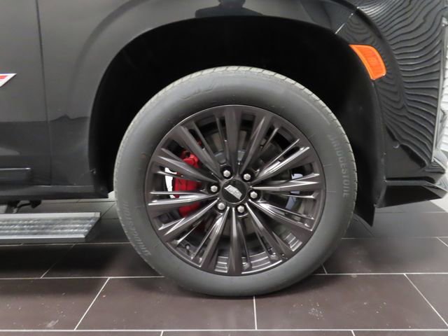 Certified 2024 Cadillac Escalade ESV V w/ LPO, ONYX Package AWD/4WD image 20