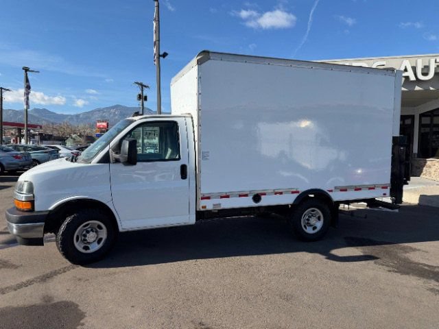 Used 2020 Chevrolet Express 3500 w/ Power Convenience Package RWD image 4