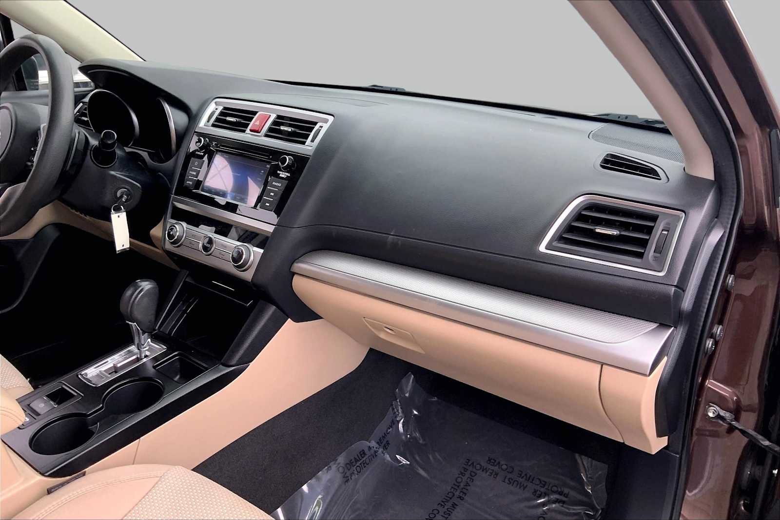 Used 2019 Subaru Outback 2.5i AWD/4WD image 18