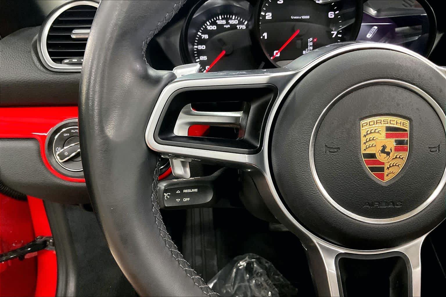 Used 2018 Porsche 718 Boxster RWD image 18