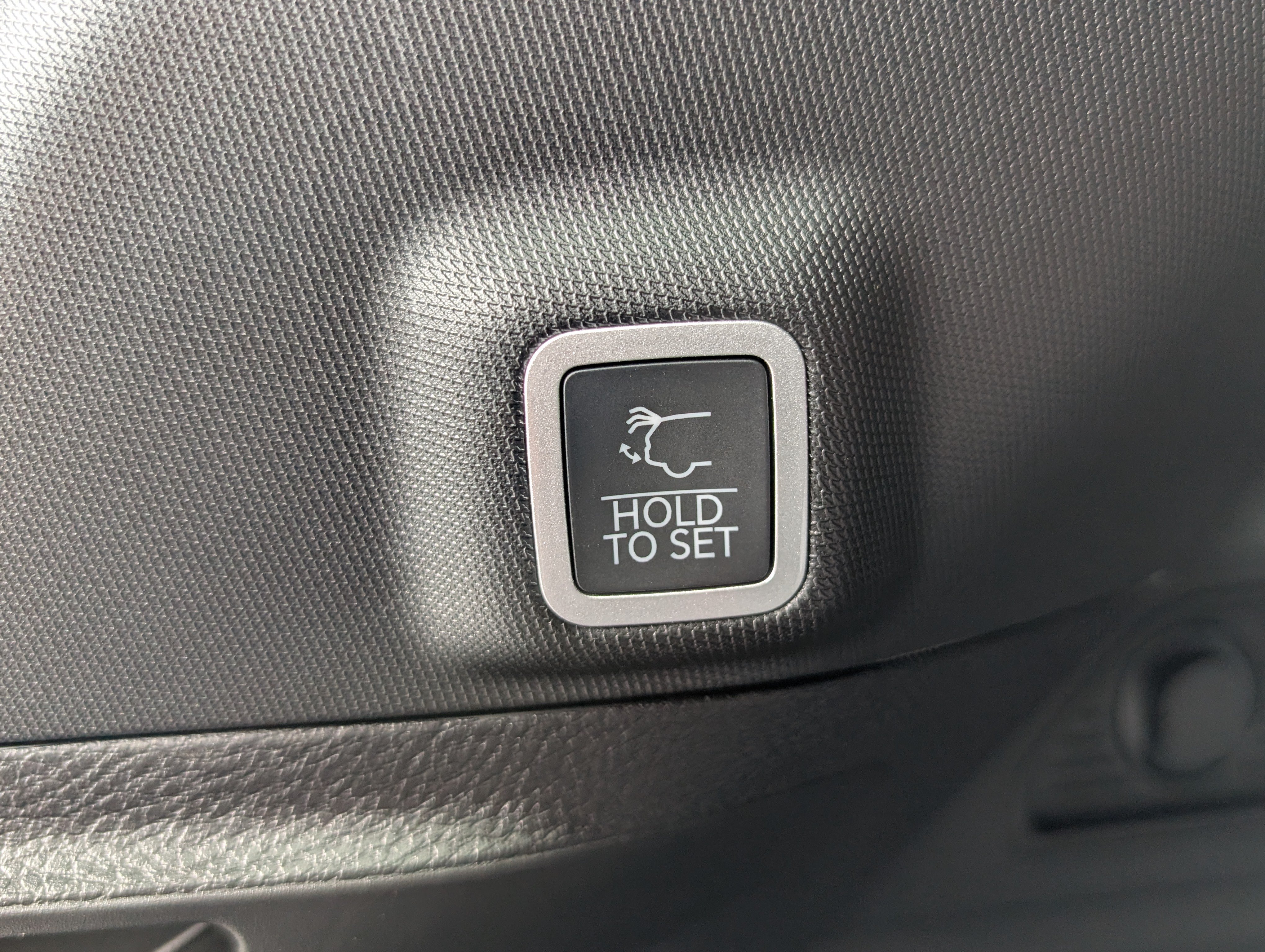 New 2025 Jeep Grand Cherokee Altitude AWD/4WD image 12