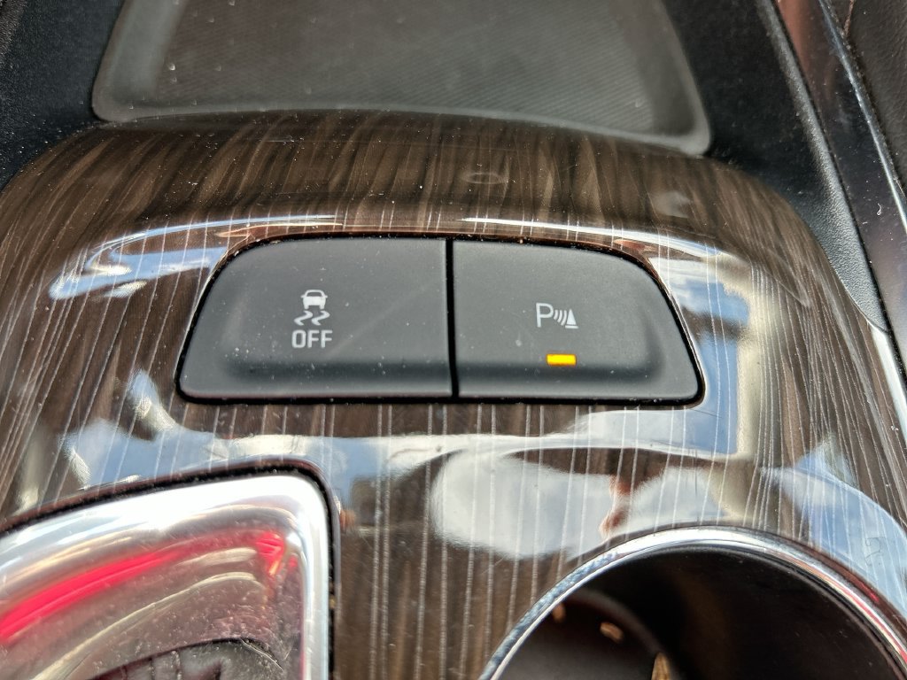 Used 2024 Chevrolet Malibu LT FWD image 33
