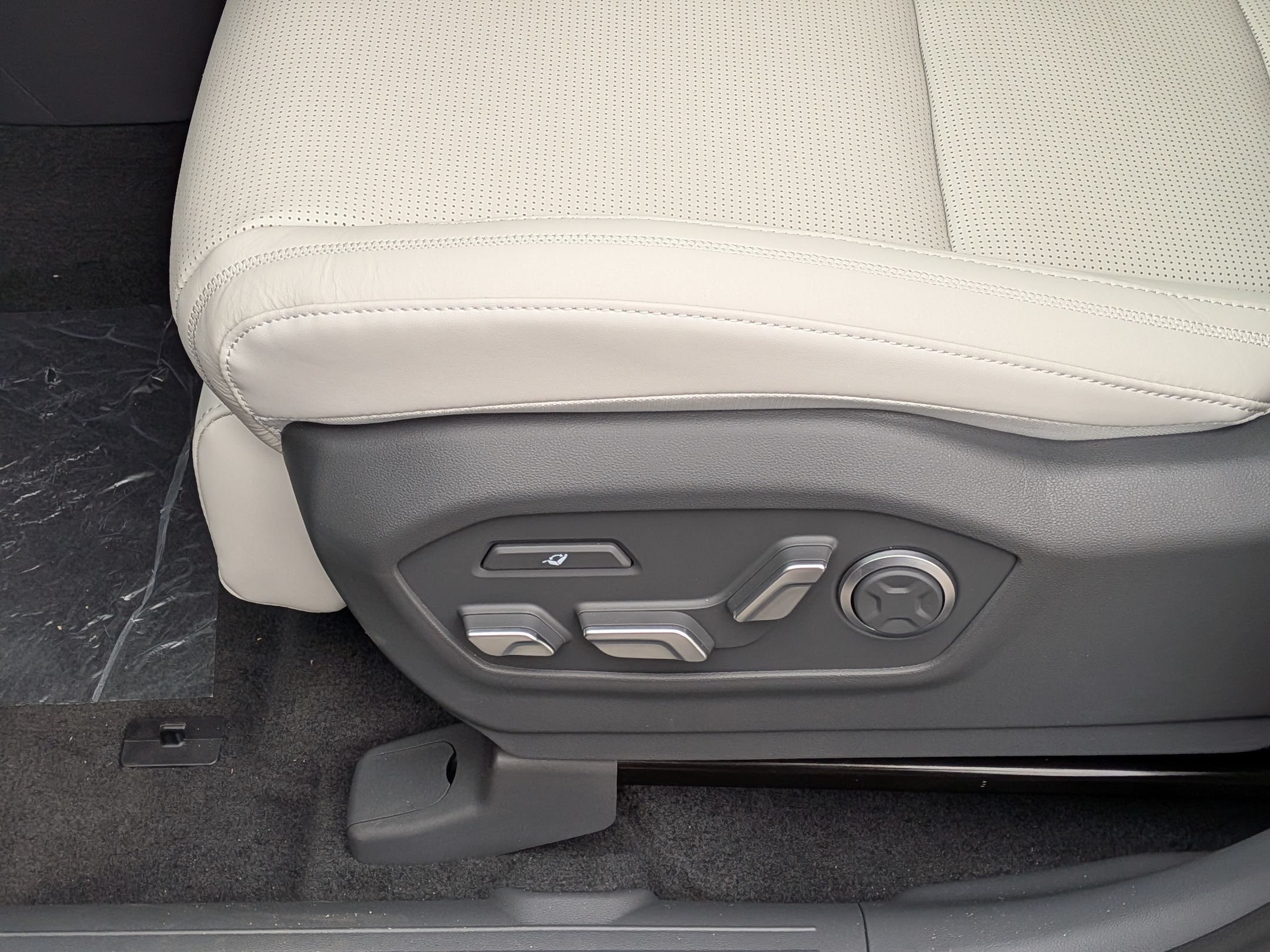 New 2026 Hyundai Santa Fe Calligraphy AWD/4WD image 18