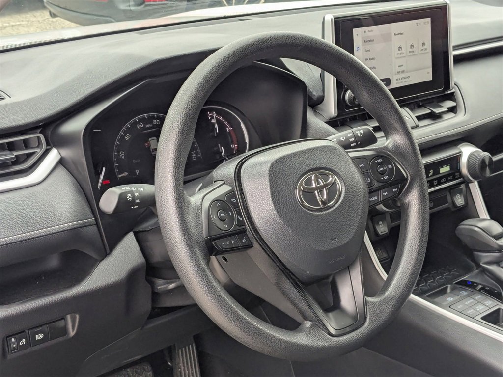 Used 2025 Toyota RAV4 LE image 15