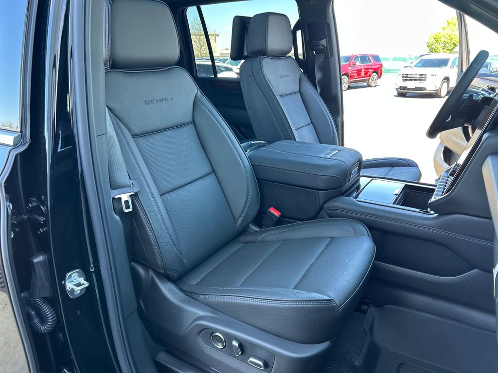 New 2026 GMC Yukon XL Denali w/ Denali Reserve Package AWD/4WD image 57