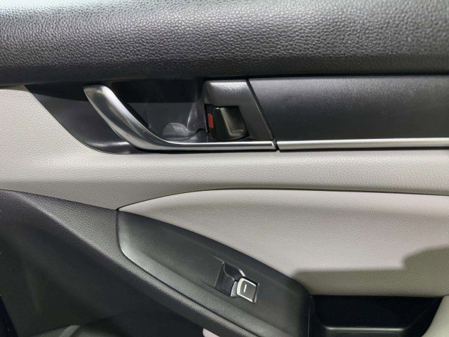 Used 2020 Honda Accord EX image 45