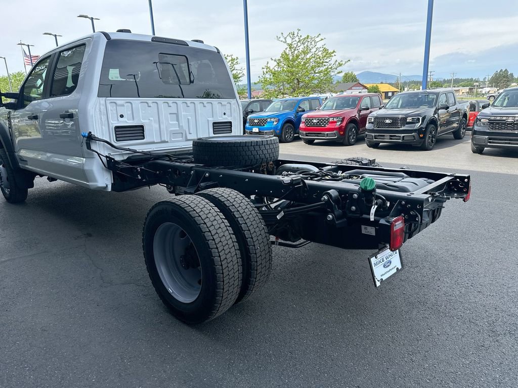 New 2025 Ford F550 4x4 Crew Cab Super Duty image 6