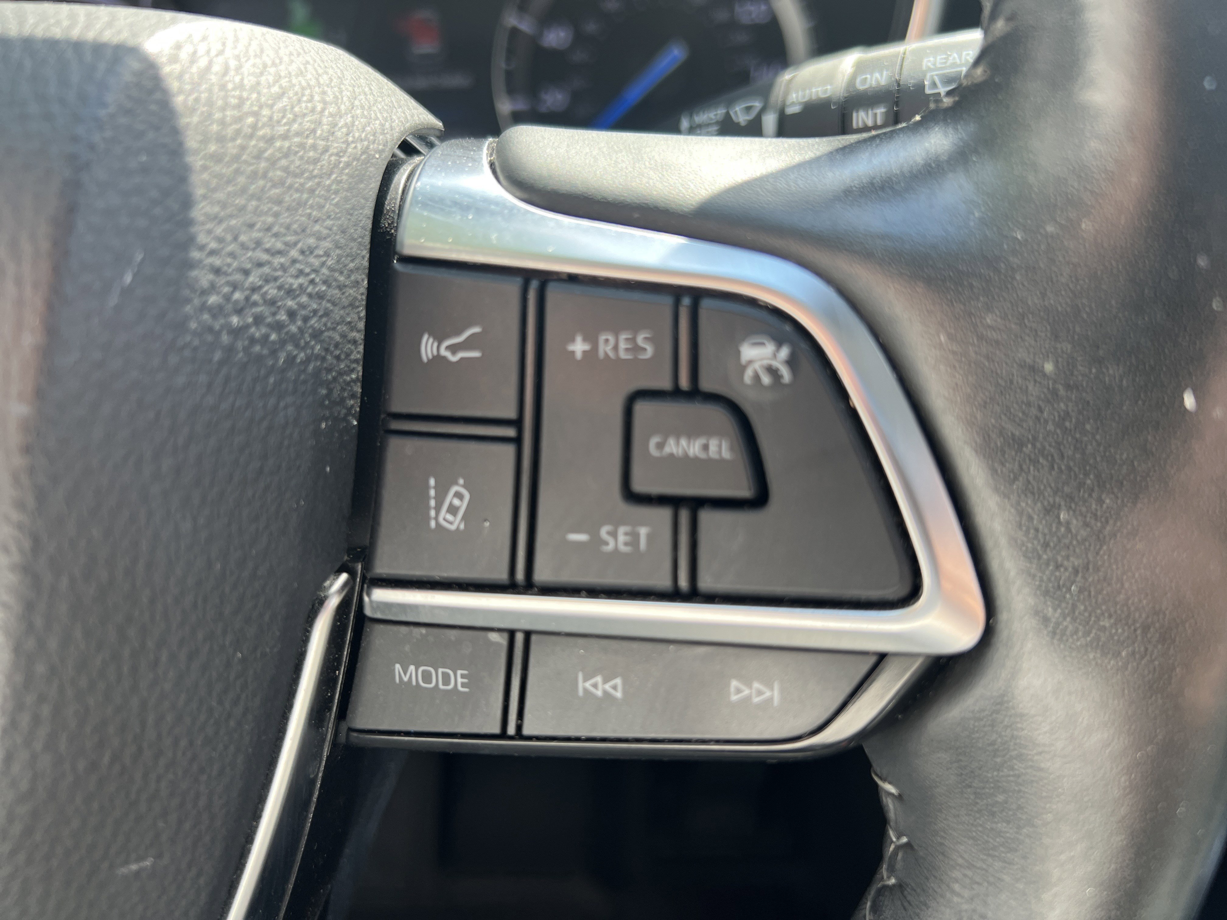 Used 2021 Toyota Highlander Platinum image 13