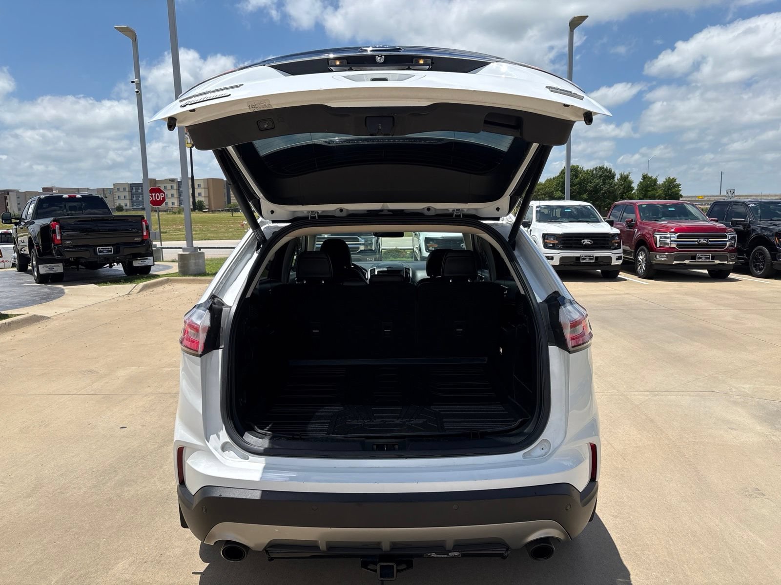 Used 2019 Ford Edge SEL w/ Equipment Group 201A FWD image 5