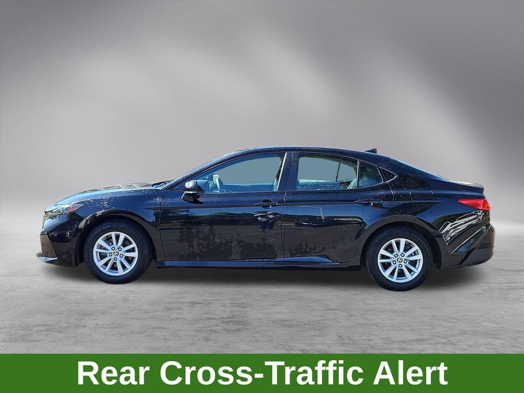 Used 2025 Toyota Camry LE FWD image 4