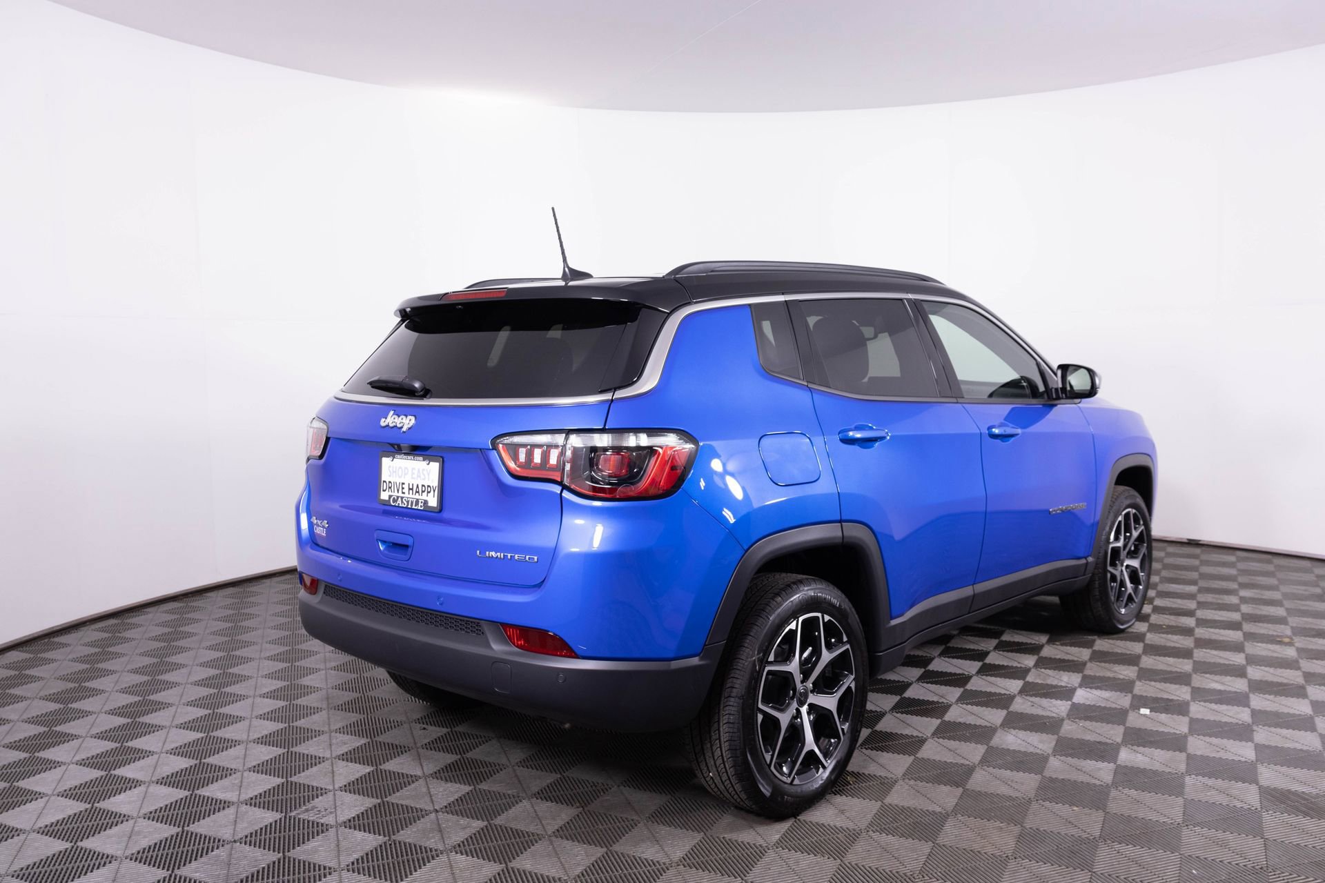 New 2026 Jeep Compass Limited image 9