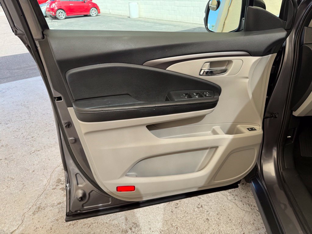Used 2017 Honda Pilot EX-L image 31