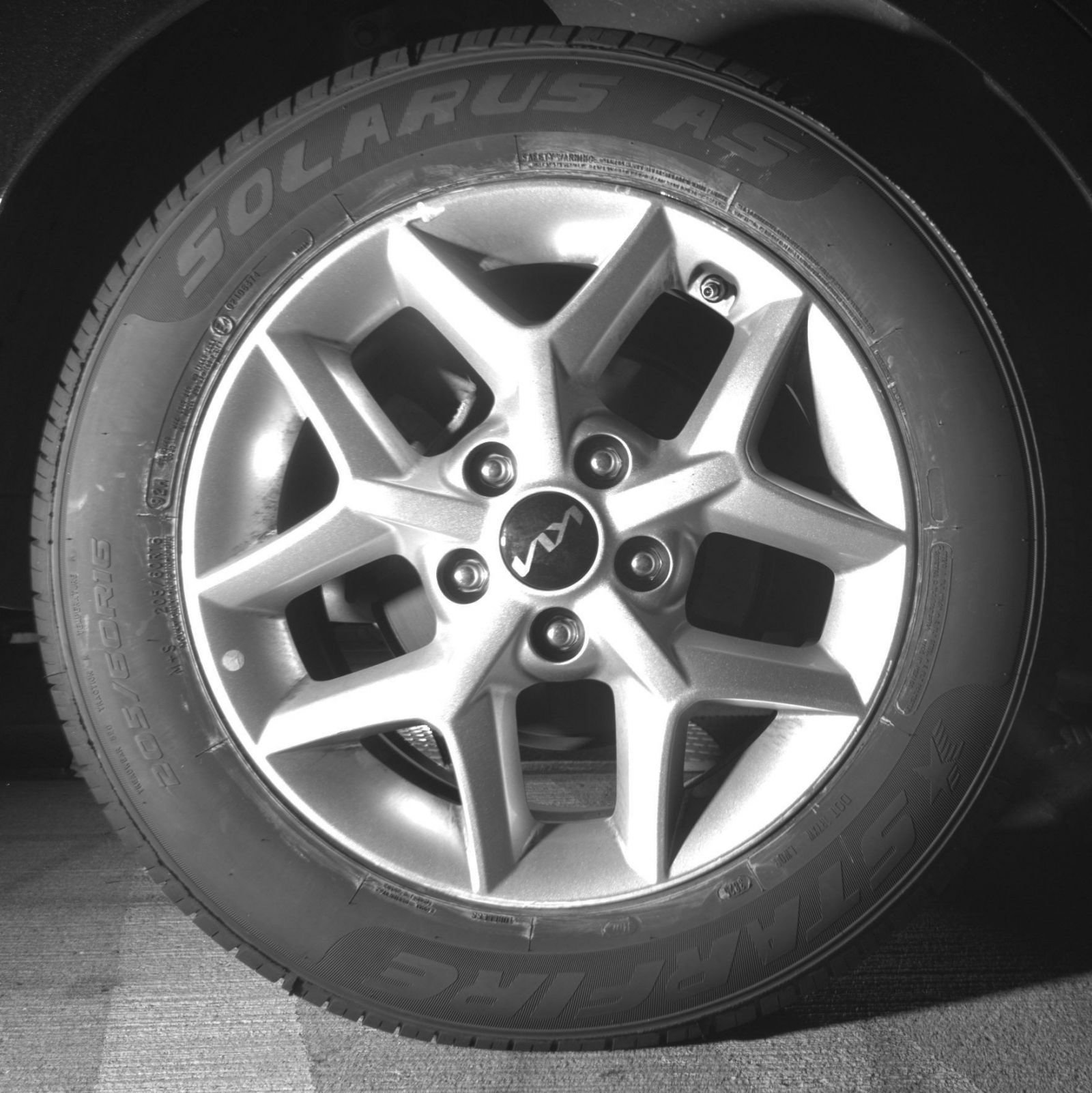 Used 2025 Kia Soul LX w/ LX Technology Package FWD image 18