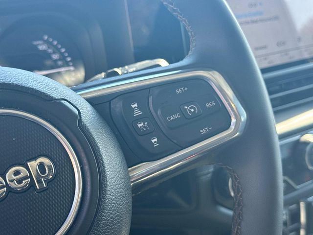 Used 2024 Jeep Wrangler Unlimited Sahara image 26