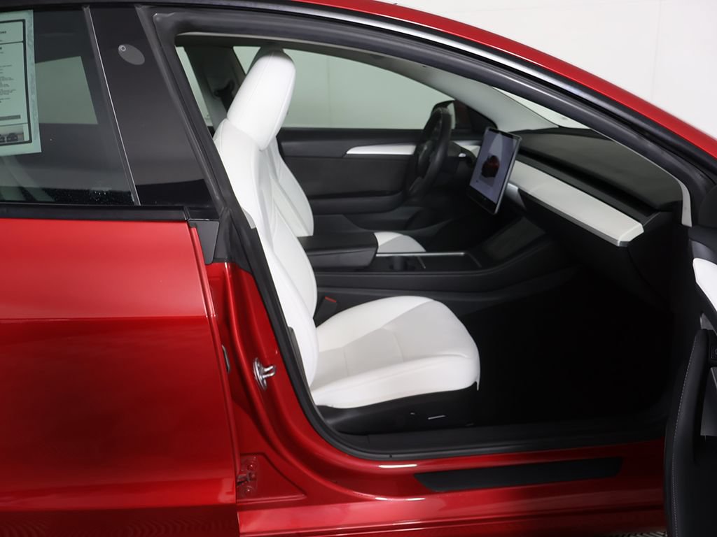 Used 2023 Tesla Model 3 Standard Range RWD image 29