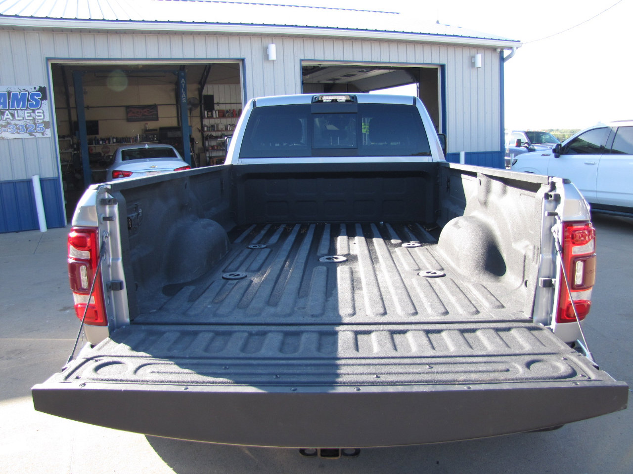 Used 2023 RAM 3500 Tradesman w/ Safety Group image 6