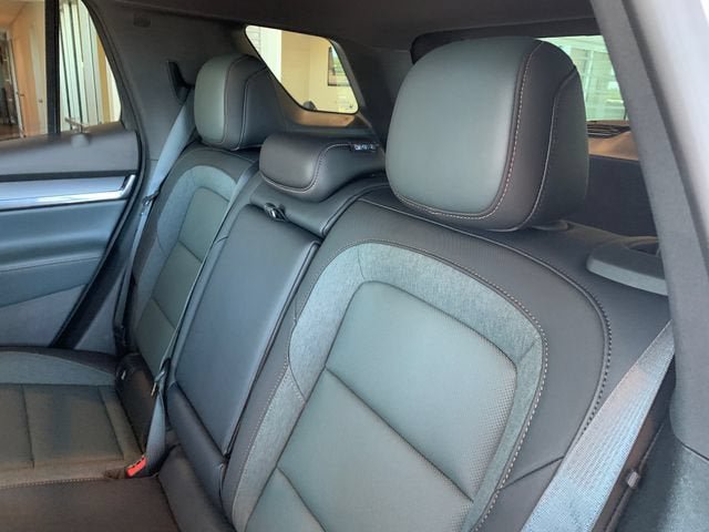 New 2026 GMC Terrain AT4 w/ Technology Package II AWD/4WD image 10