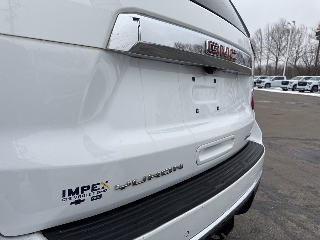Used 2022 GMC Yukon XL SLT w/ SLT Luxury Package RWD image 33