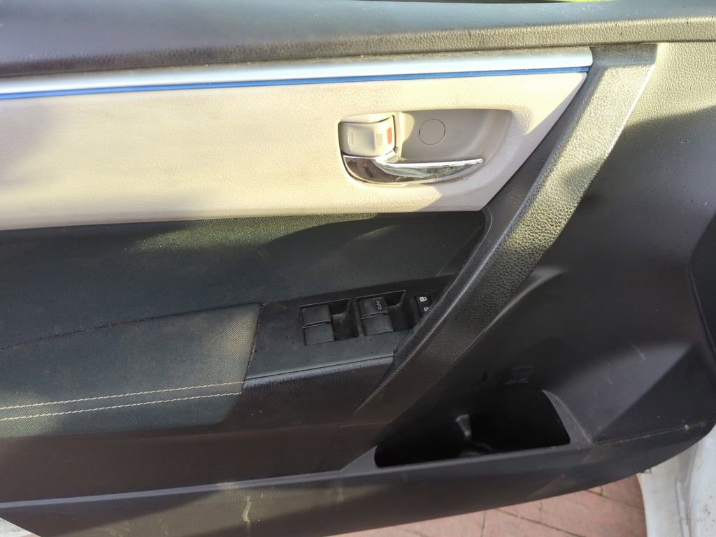Used 2016 Toyota Corolla LE image 8