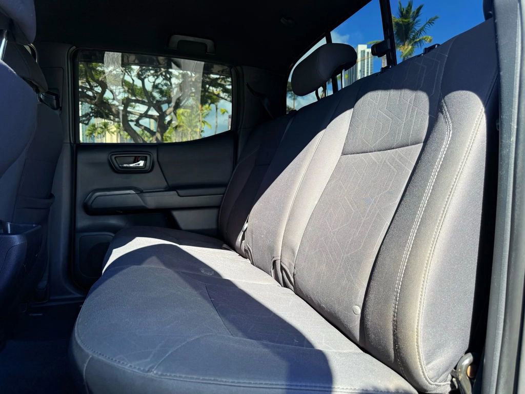 Used 2016 Toyota Tacoma SR5 image 11