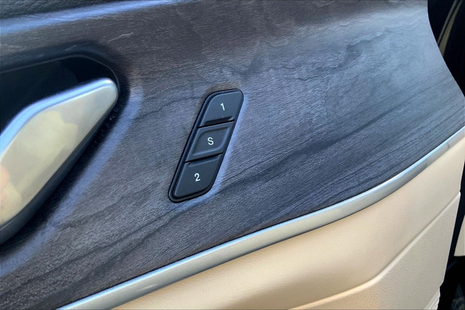 Certified 2023 Jeep Grand Cherokee Limited image 32