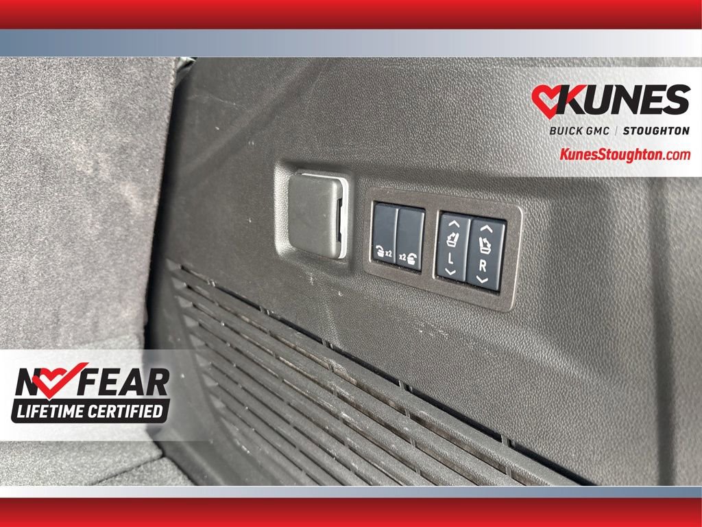 Used 2025 GMC Yukon Denali image 41