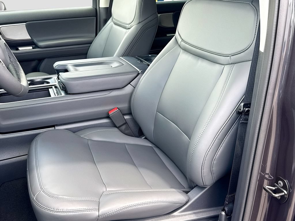 New 2026 Ford Expedition Active RWD image 24