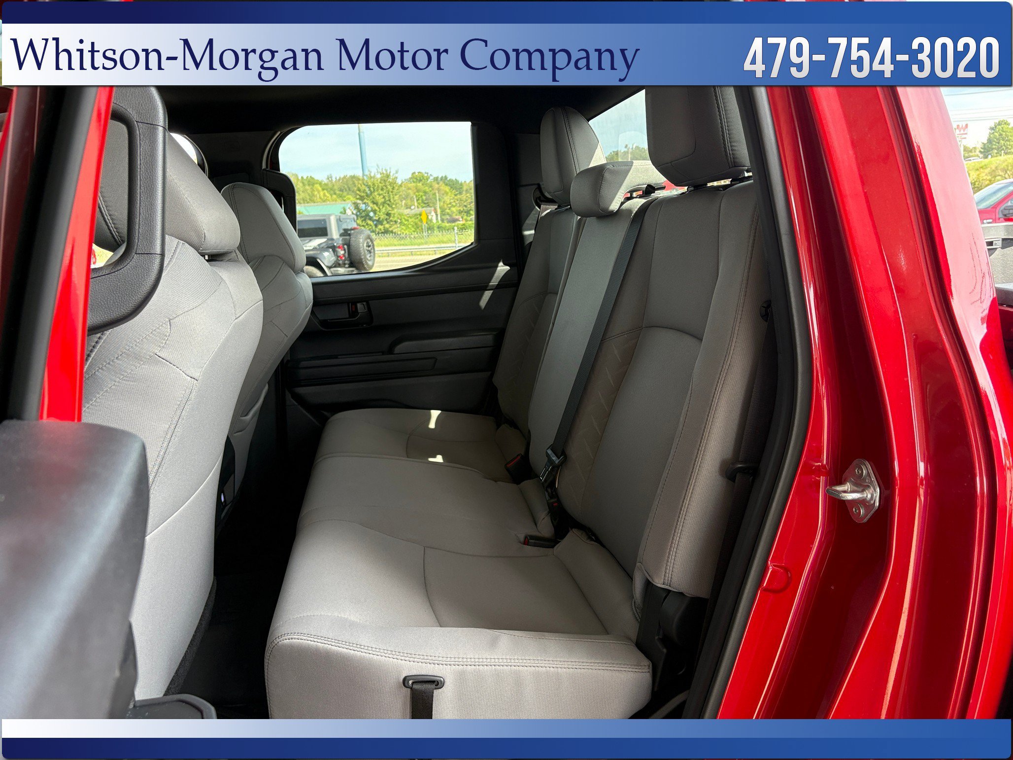 Used 2025 Toyota Tacoma SR5 AWD/4WD image 28