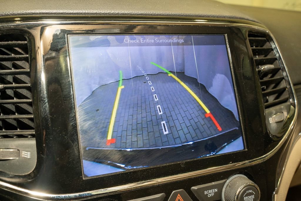 Used 2019 Jeep Grand Cherokee Limited w/ Trailer Tow Group IV image 15