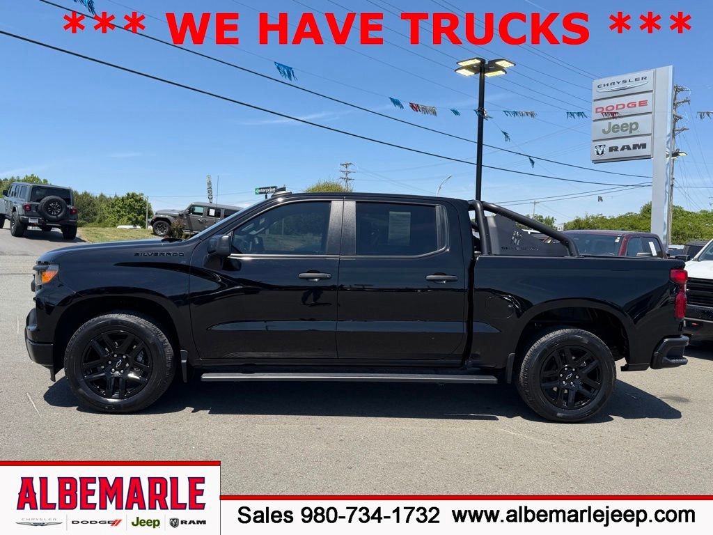 Used 2023 Chevrolet Silverado 1500 Custom w/ LPO, Dark Essentials Package RWD image 7