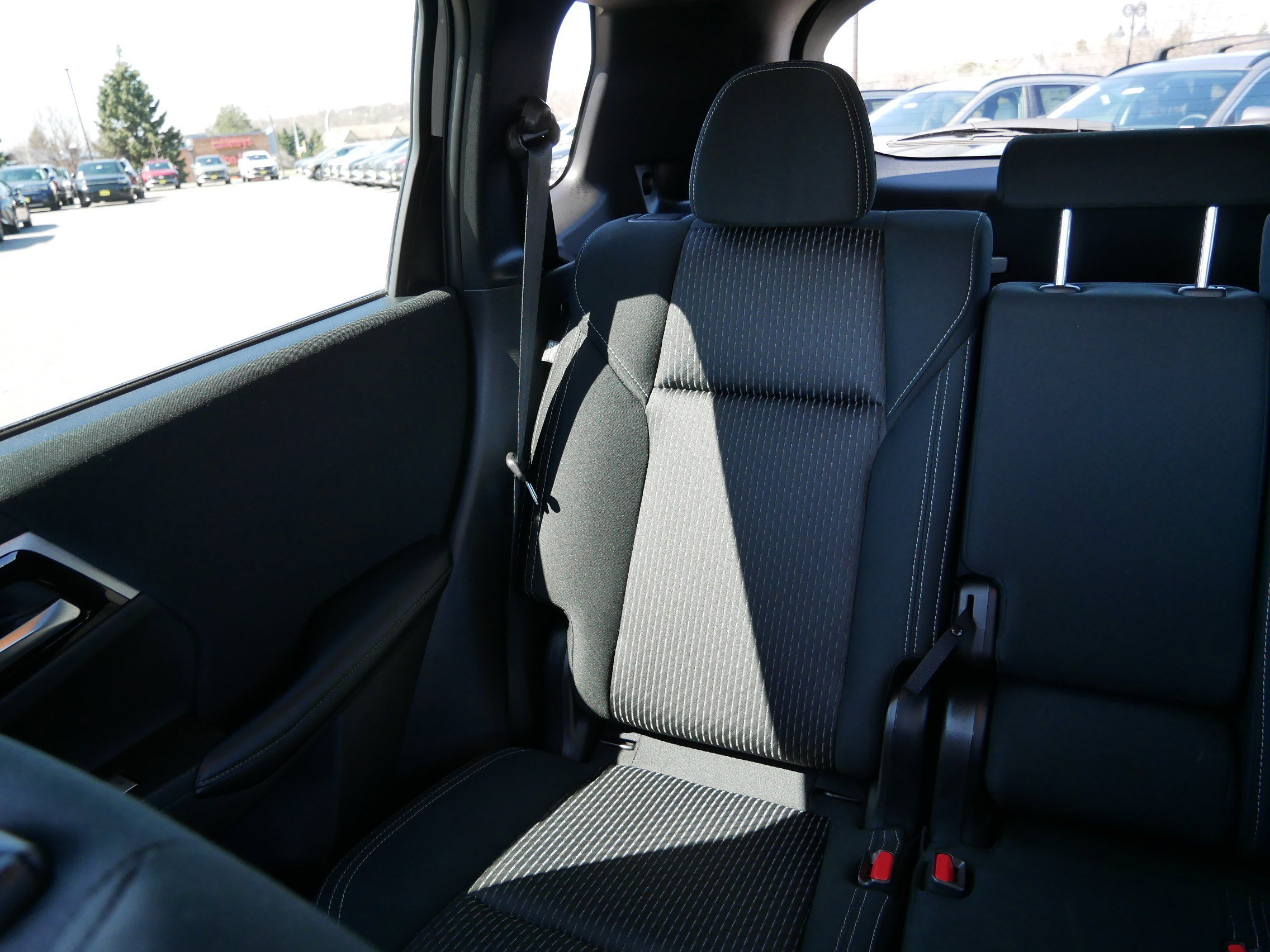 Used 2022 Mitsubishi Outlander ES image 12