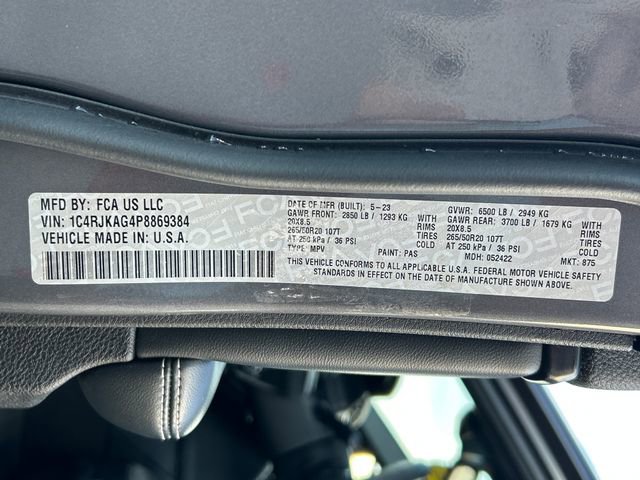 Used 2023 Jeep Grand Cherokee L Laredo image 22