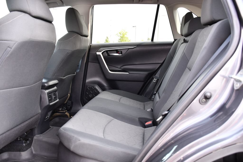 Used 2021 Toyota RAV4 XLE w/ Convenience Package AWD/4WD image 20