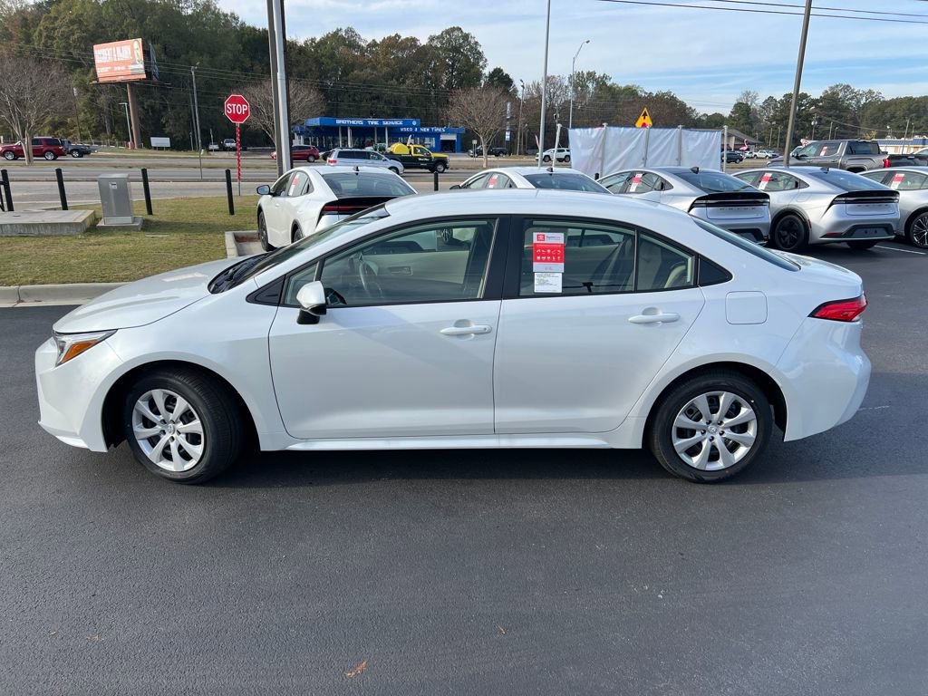 New 2026 Toyota Corolla LE image 2