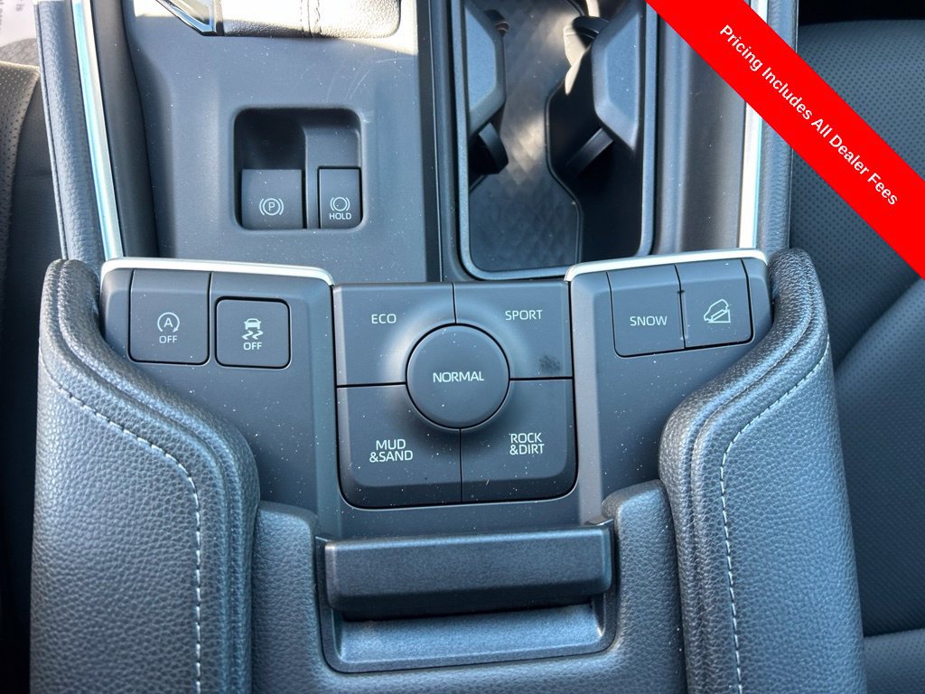 Used 2026 Toyota Grand Highlander AWD image 12