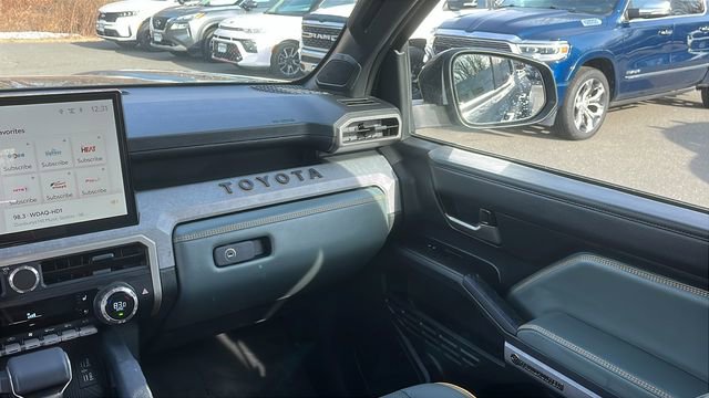 Used 2024 Toyota Tacoma Trailhunter image 22