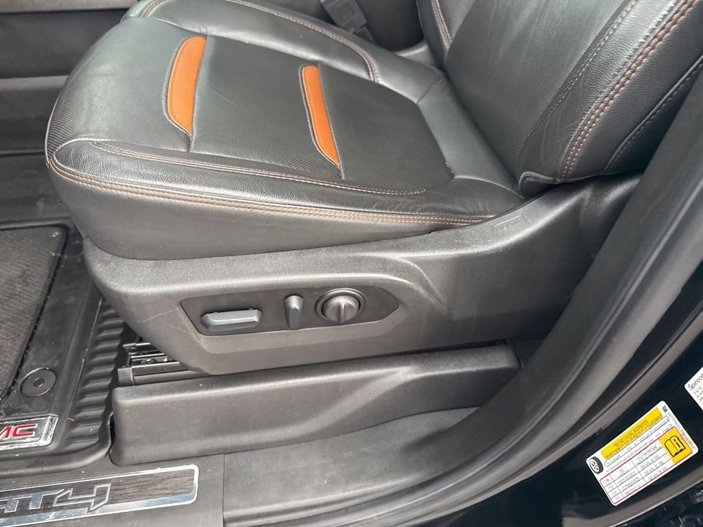 Used 2022 GMC Sierra 1500 AT4 w/ AT4 Premium Package image 19