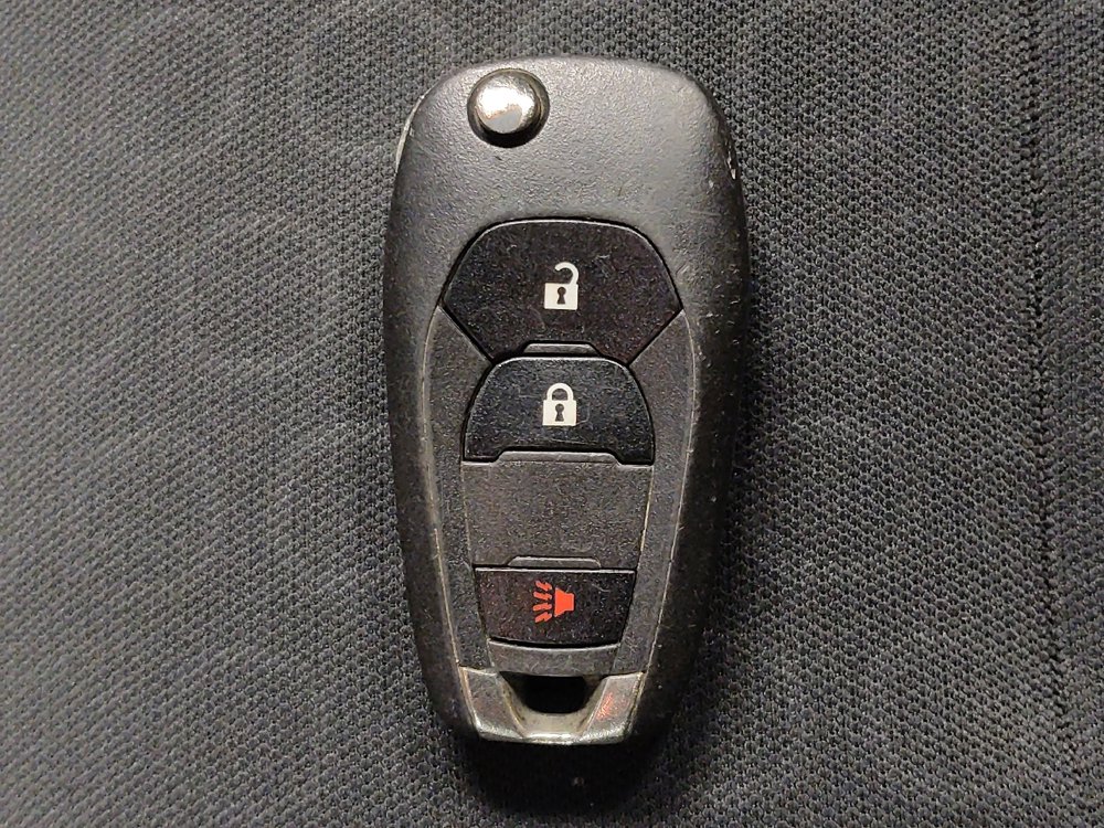 Used 2020 Chevrolet Trax LS w/ Tint and Cruise Package FWD image 32