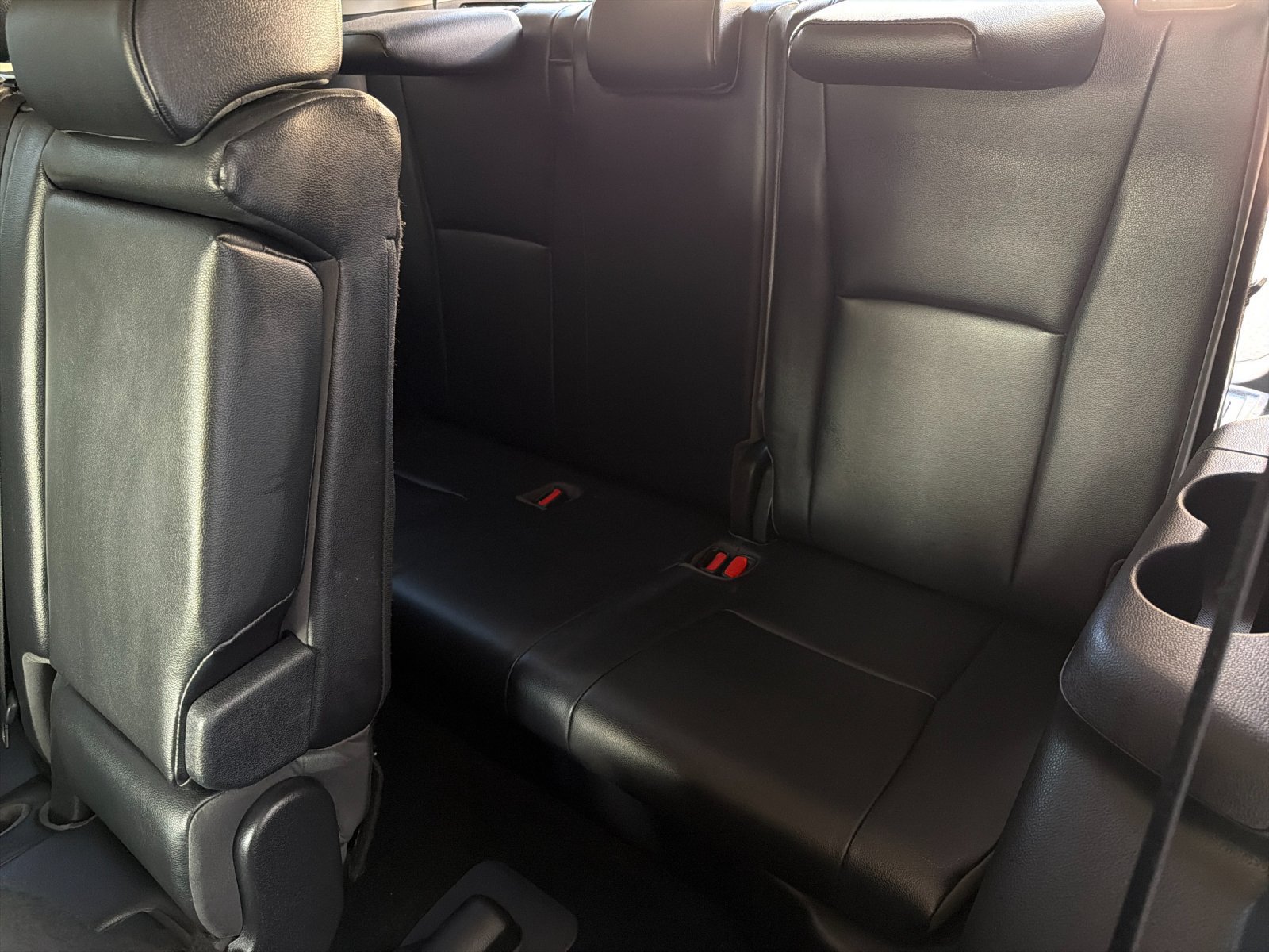 Used 2020 Toyota Highlander XLE FWD image 14